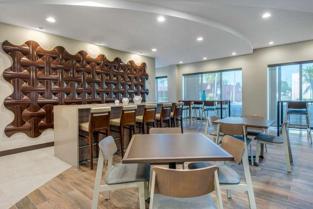 Comfort Suites Fort Lauderdale Airport&Cruise Port Dania Beach Restaurant foto