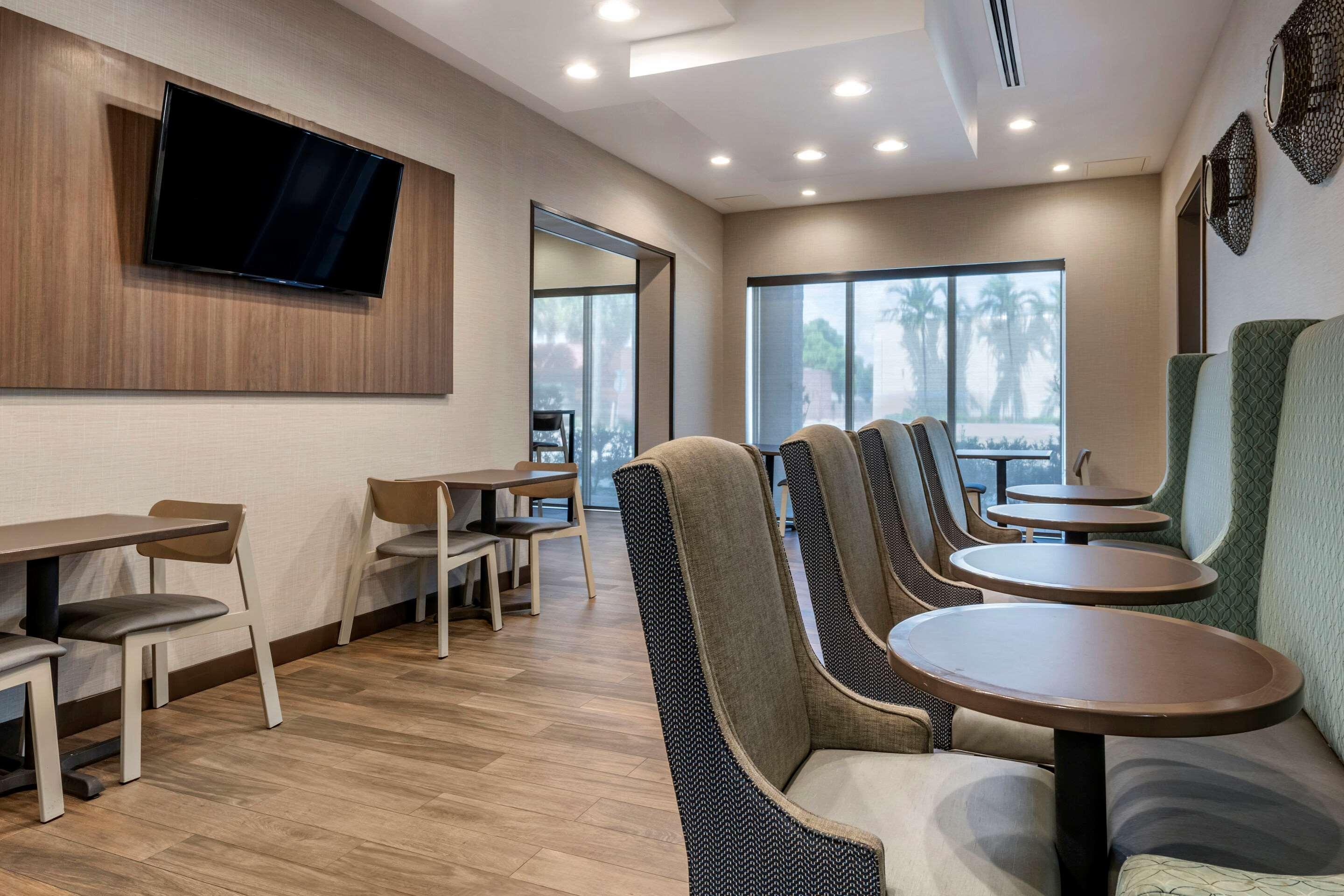 Comfort Suites Fort Lauderdale Airport&Cruise Port Dania Beach Buitenkant foto