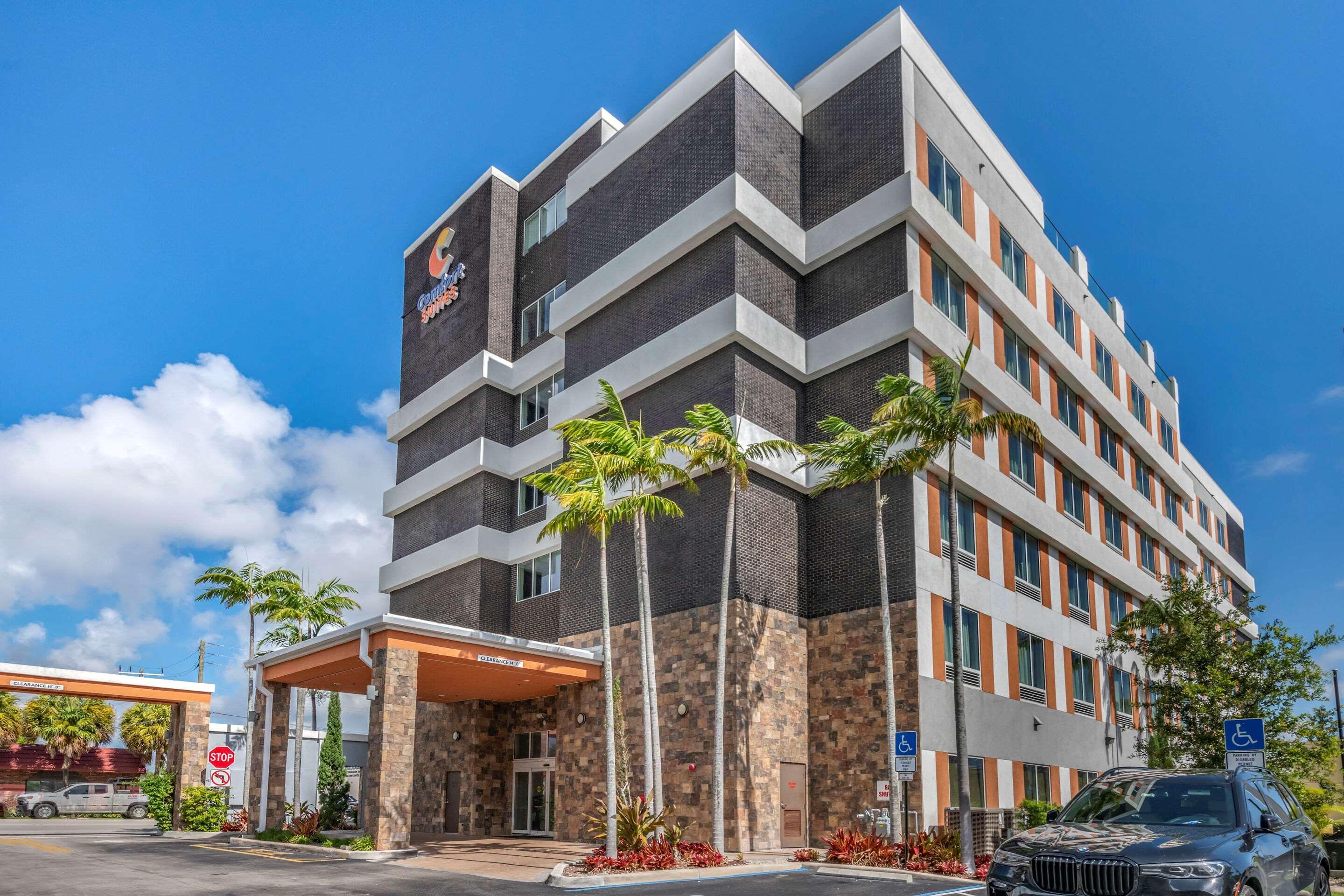 Comfort Suites Fort Lauderdale Airport&Cruise Port Dania Beach Buitenkant foto